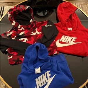 3 USED Nike Kids Red, Black, & Blue Hoodie sweatshirts - Size S (5-6)